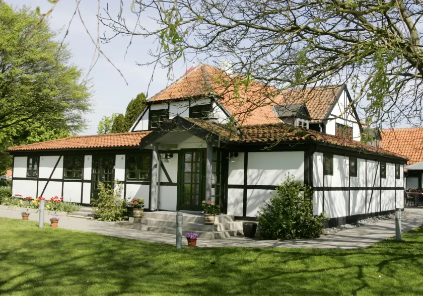 The Cottage - Image 1