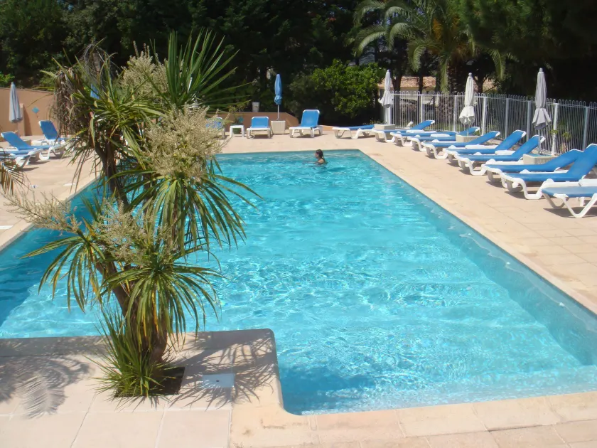 Motel Les Pins Calvi - Image 1