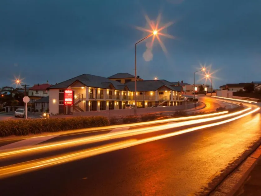Harbour View Motel - Image 1