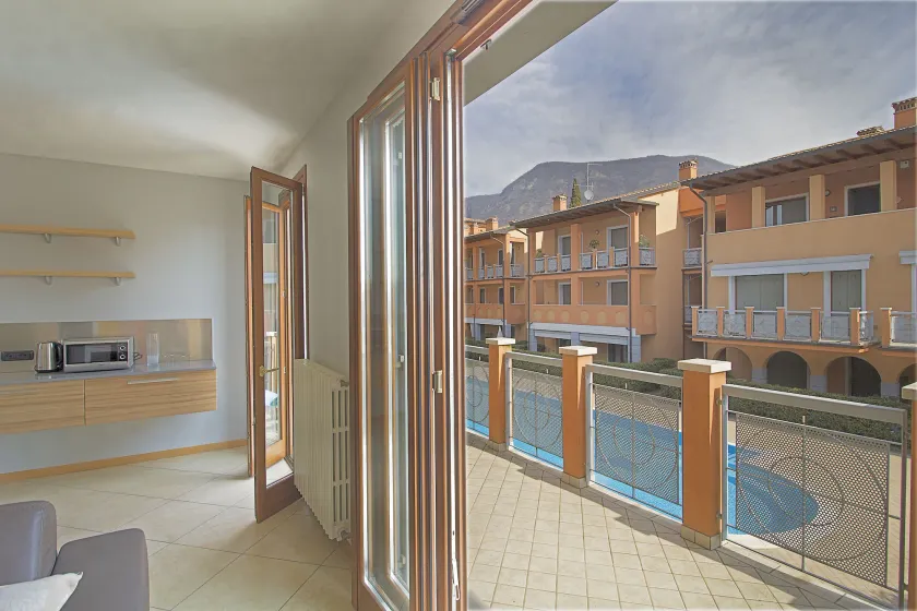 Il Parco Luxury Apartment - Image 1