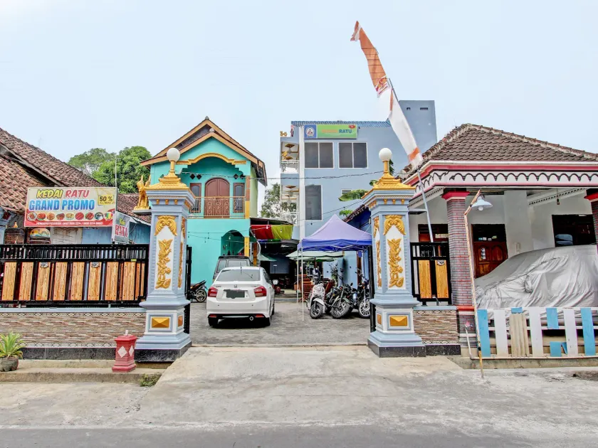 Hotel O Wisma Ratu Syariah - Image 1