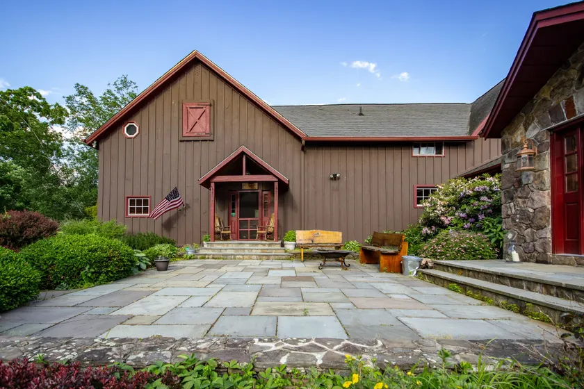 Saint Huberts Lodge - Image 1