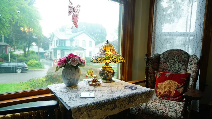 Niagara Inn Bed and Breakfast - Image 1
