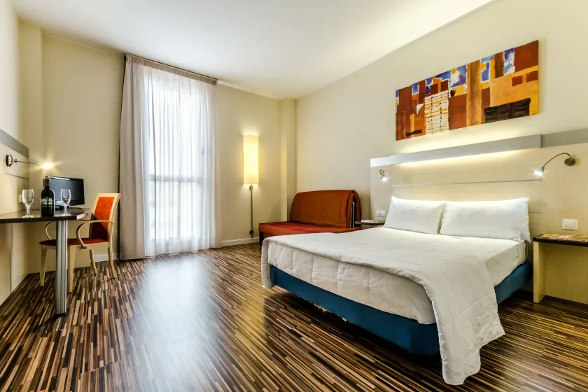 Hotel YIT Ciudad De Zaragoza - Image 1