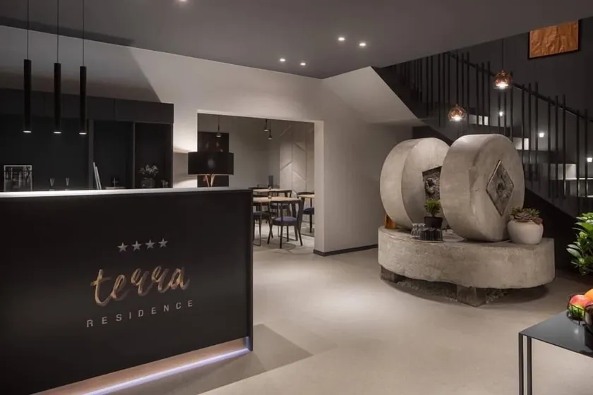 Terra Residence - Image 1