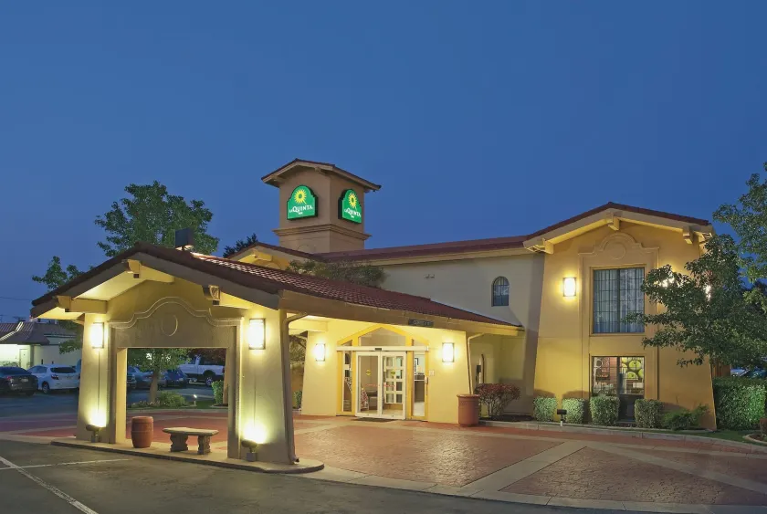 La Quinta Inn by Wyndham Salt Lake City Midvale - Image 1