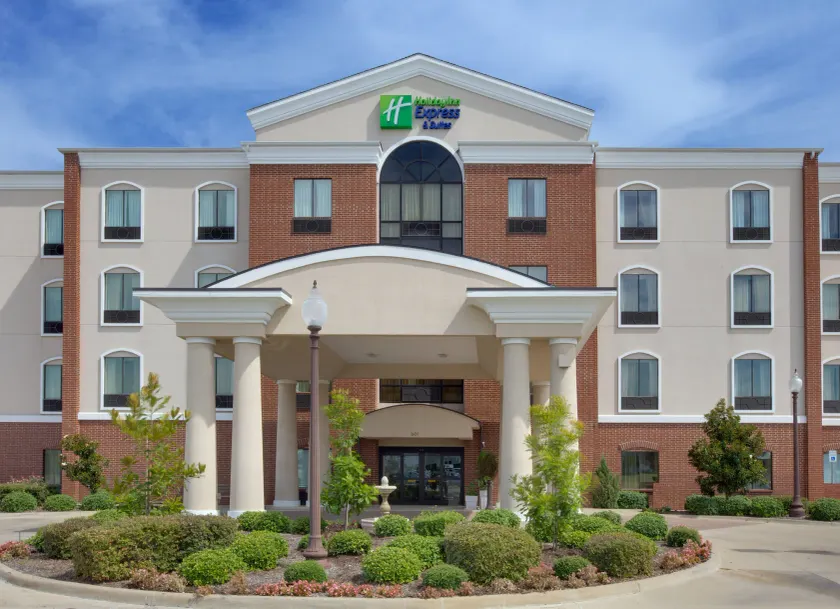 Holiday Inn Express Hotel & Suites Ennis by IHG - Image 1