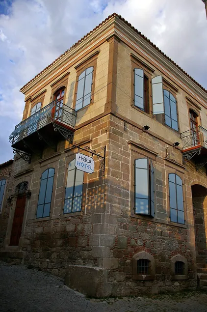 Hera Hotel - Image 1