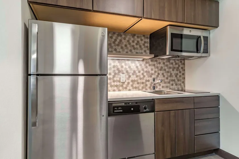 MainStay Suites Milwaukee-Franklin - Image 1