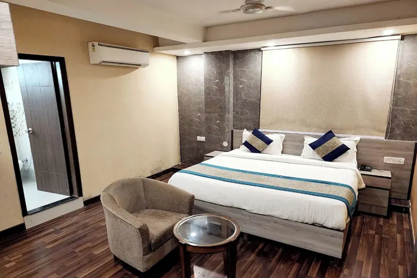 Hotel Aravali Inn - Image 1