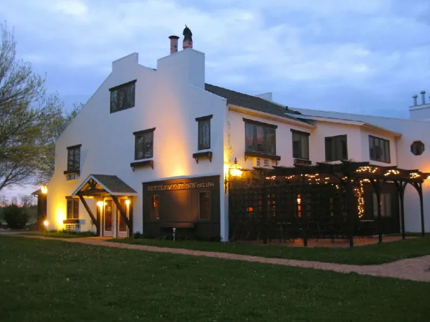 Settlement Inn & Lavender Spa - Image 1