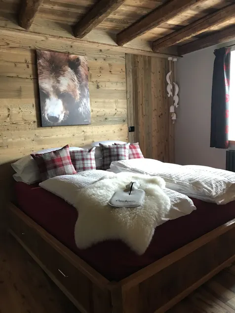 Grizzly Haus - Image 1