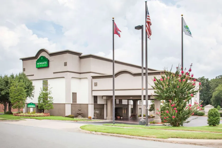 Wingate by Wyndham North Little Rock - Image 1