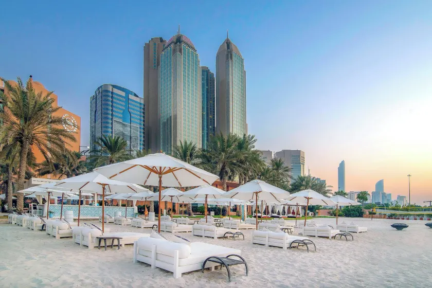 Sheraton Abu Dhabi Hotel & Resort - Image 1