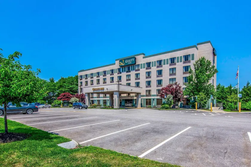 Quality Inn Portsmouth - Image 1