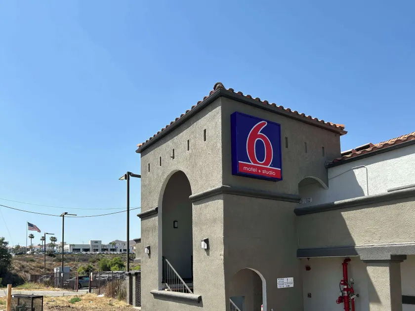 Motel 6 Lake Elsinore, CA - Image 1