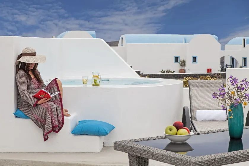 Athiri Santorini Hotel - Image 1