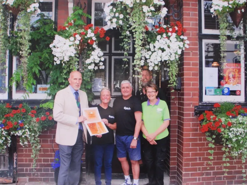 Kings Arms Hotel - Image 1