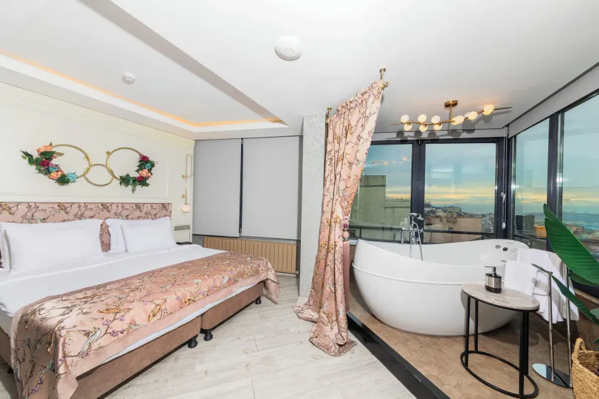 Ayramin Deluxe Hotel Taksim - Image 1