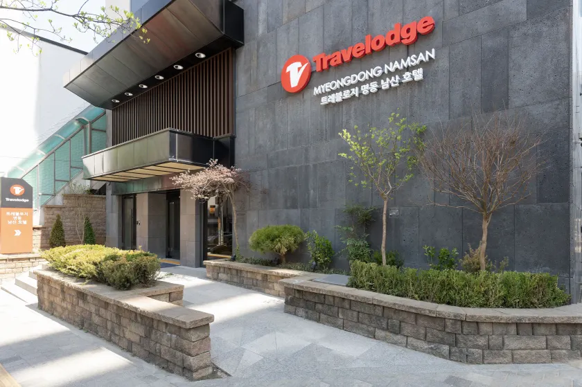 Travelodge Myeongdong Namsan - Image 1