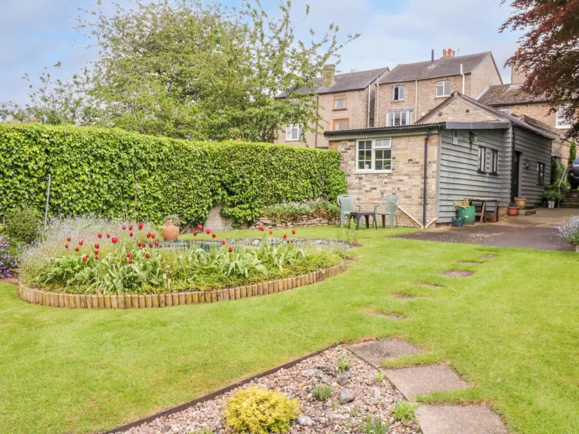 The Cottage - Image 1