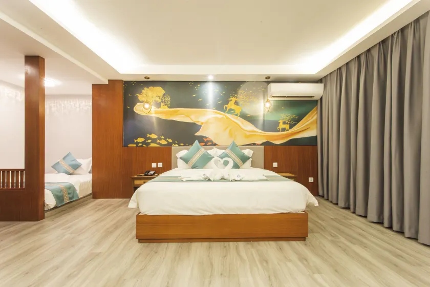Thapae Twins Hotel - Image 1