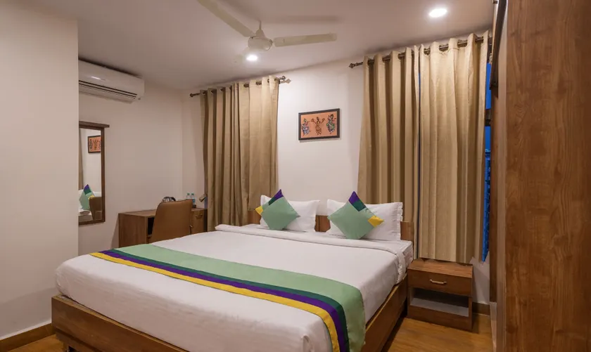 Treebo Purva Crest, Gachibowli DLF - Image 1