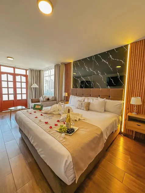Andari Hoteles - Image 1
