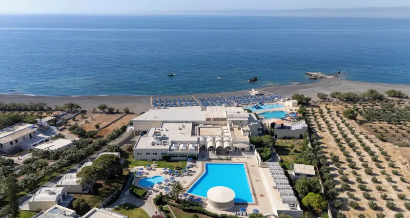 Mare Blue Hotel - Image 1