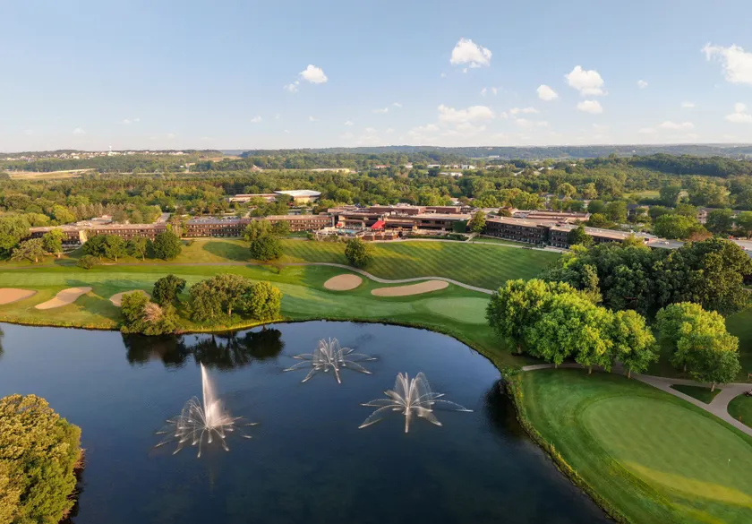 Grand Geneva Resort and Spa - Image 1