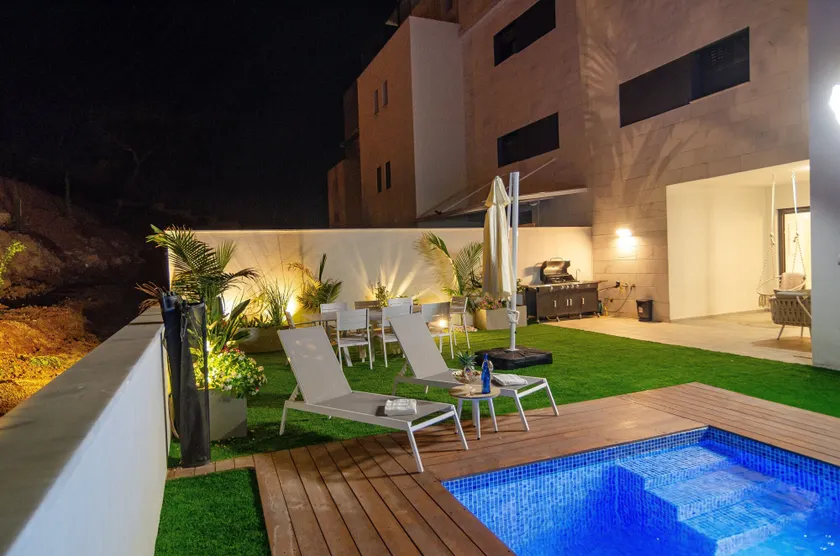 Dov Garden apartment with private pool - Image 1