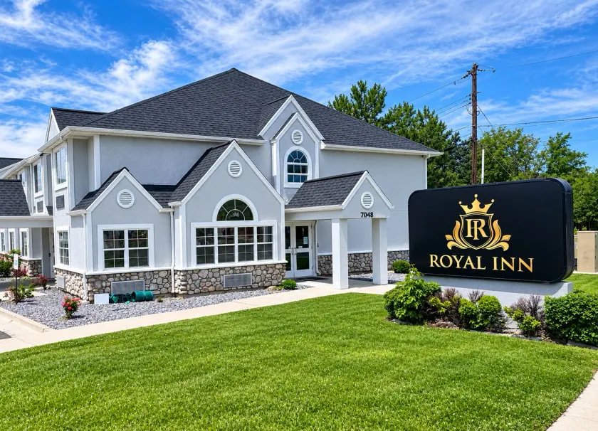 Royal Inn Midvale - Image 1