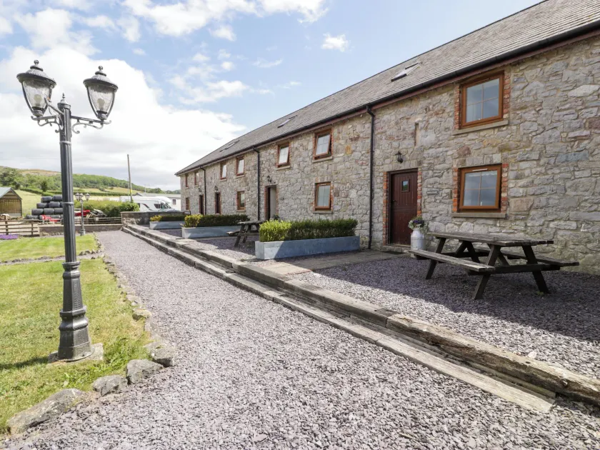 Stabal-y-Gwedd - Image 1
