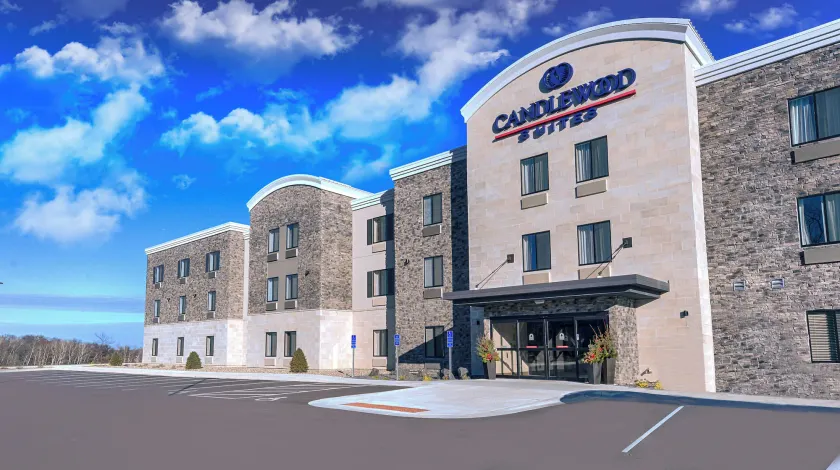 Candlewood Suites Lakeville I-35 by IHG - Image 1
