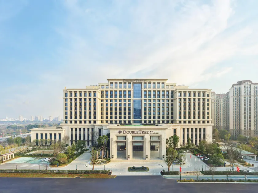 DoubleTree by Hilton Quzhou - Image 1