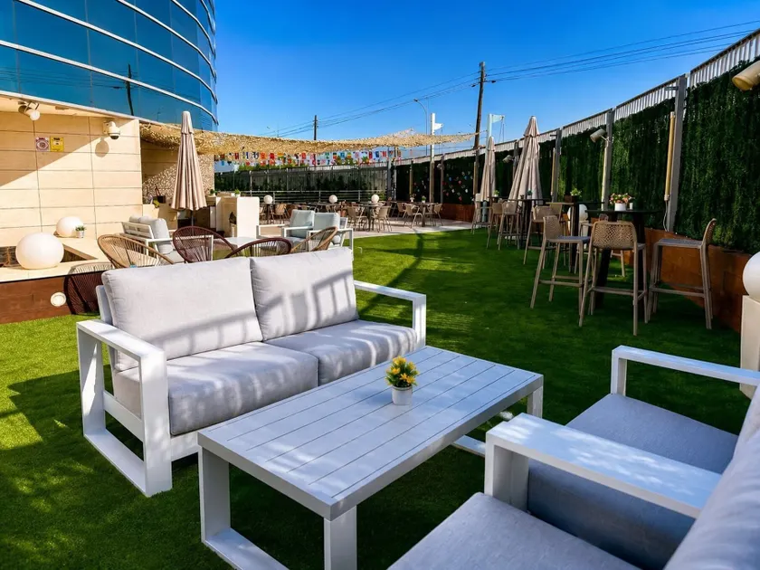 Hotel Crowne Plaza Madrid Airport - Image 1