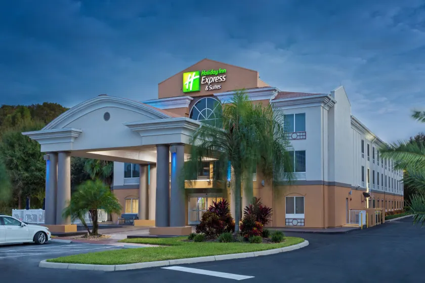 Holiday Inn Express & Suites Tavares by IHG - Image 1