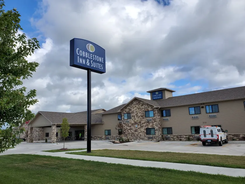 Cobblestone Inn & Suites - Boone - Image 1