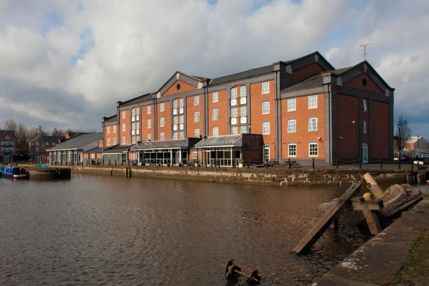 Holiday Inn Ellesmere Port/Cheshire Oaks by IHG - Image 1