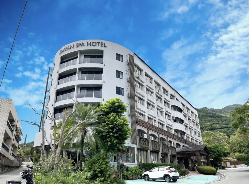 Yawan Hotel - Image 1