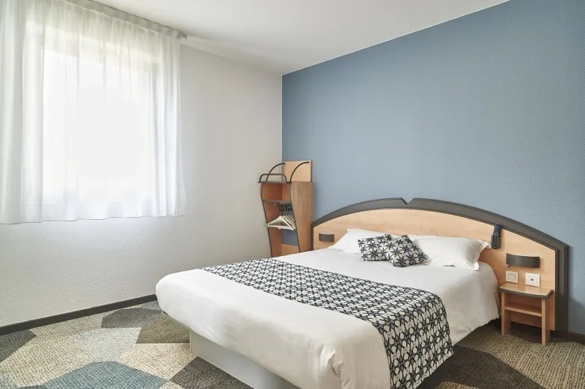 Hotel Atena Bordeaux Sud Est - Vélo Friendly - Image 1