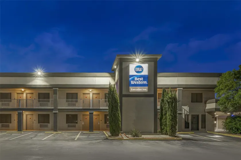 Best Western Executive Inn - Image 1
