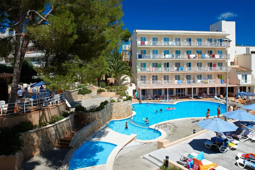 O7 Club Cala Ratjada - Image 1