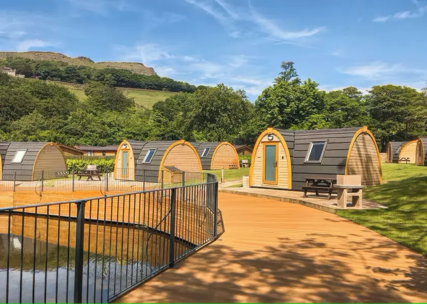 Lakeside Pods - Pets Welcome - Image 1