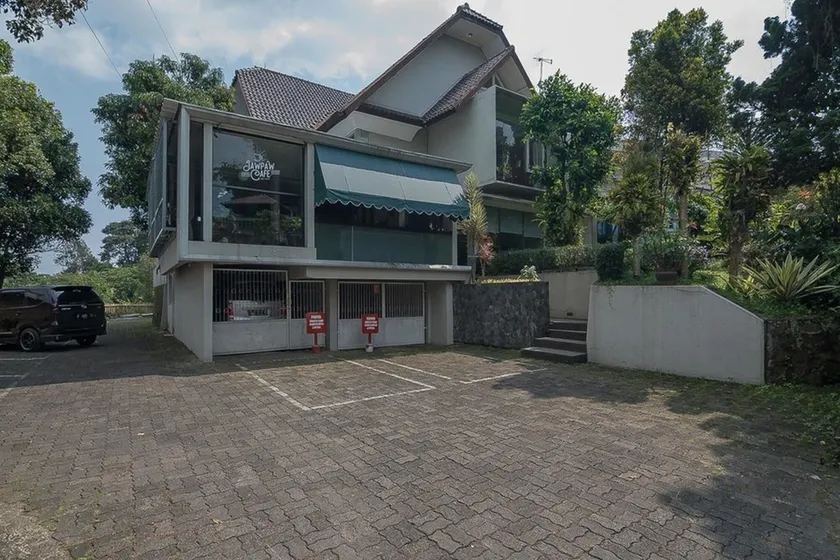 RedDoorz near Upi Sersan Bajuri Bandung - Image 1