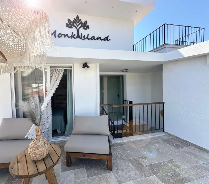 Monk Island Guesthouse - Image 1