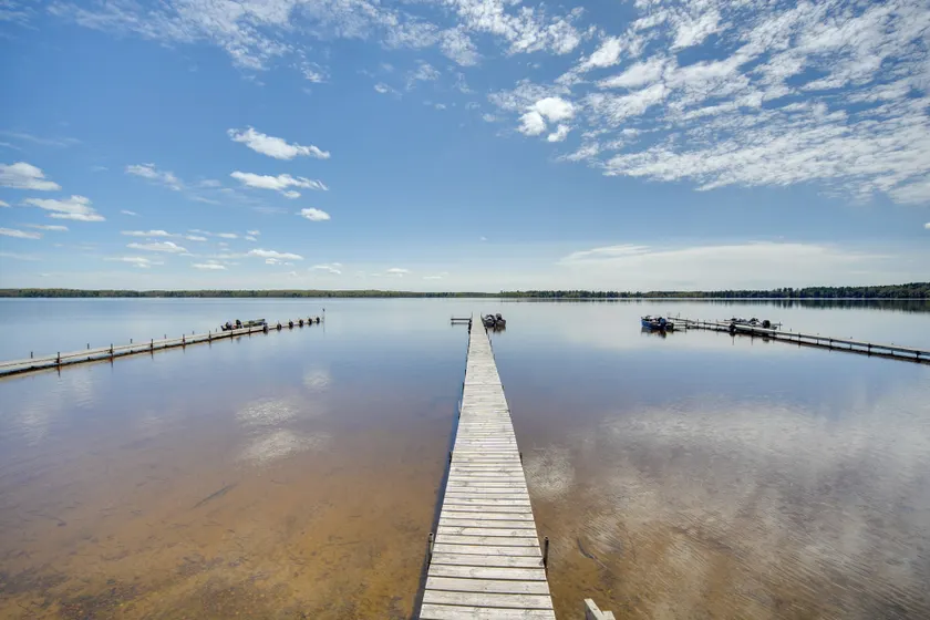 Convenient Cabin w/ Access to 3 Boat Docks! - Image 1