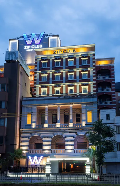 Design Hotel W Zip Club - Image 1