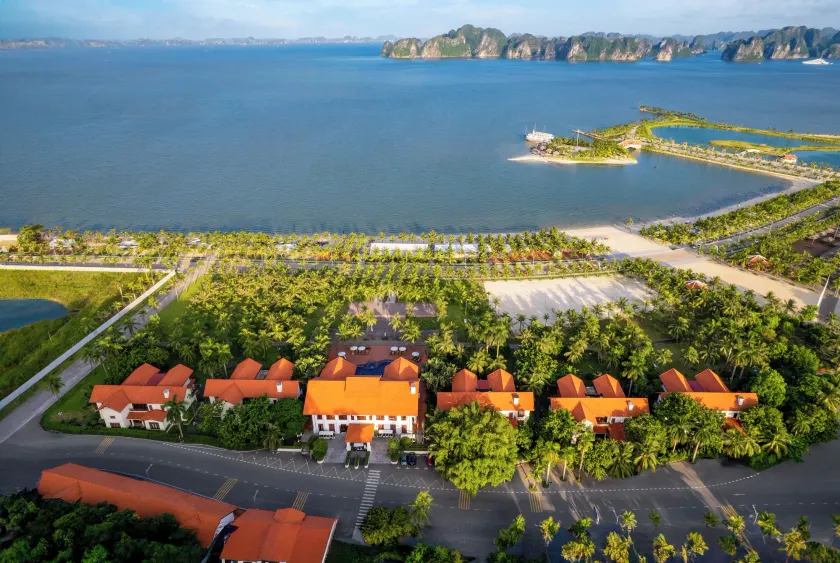 Tuan Chau Resort Ha Long - Image 1
