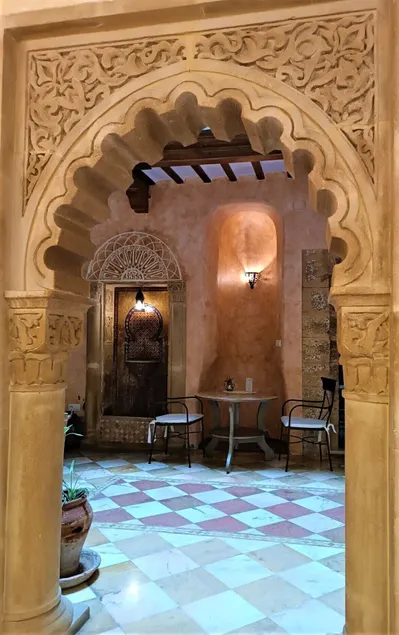 Hotel Argantonio - Image 1